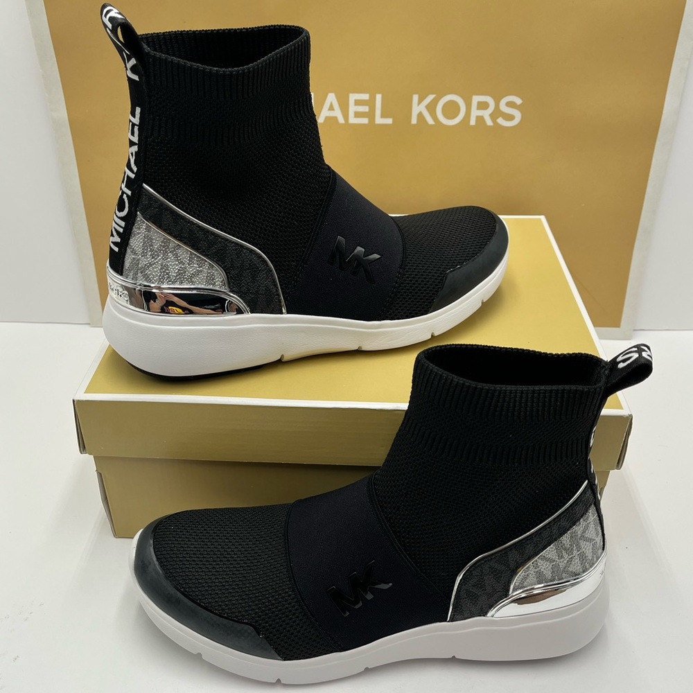 🖤❤️ Michael Kors 🖤❤️ Sterling bootie Boots - Picture 2 of 9